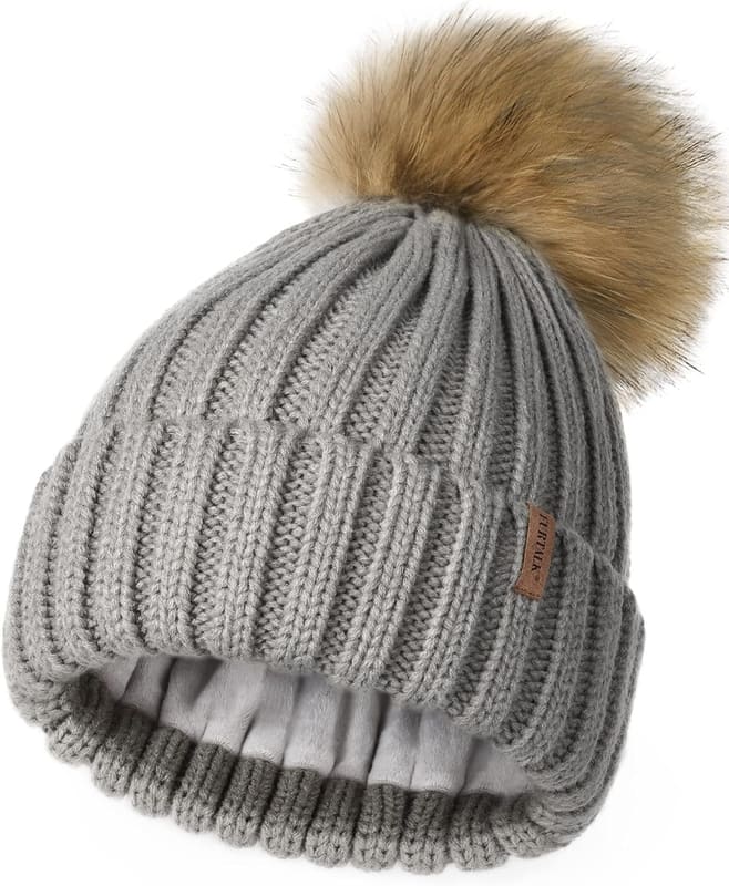 Fleece lined Pom pom beanie