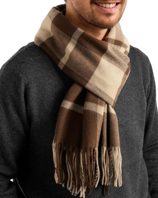 Plaid tassel knit scarf
