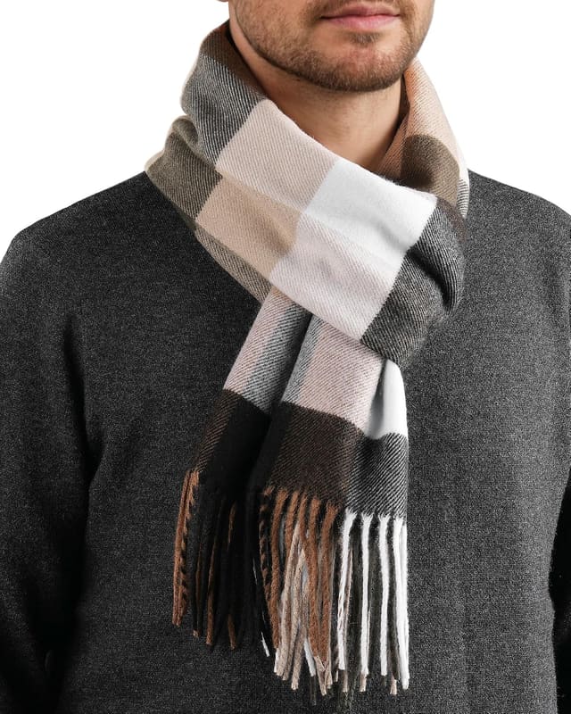 Plaid tassel knit scarf