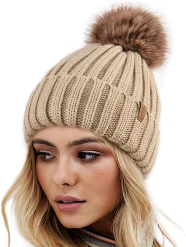 Pom pom knit beanie in smoke gray
