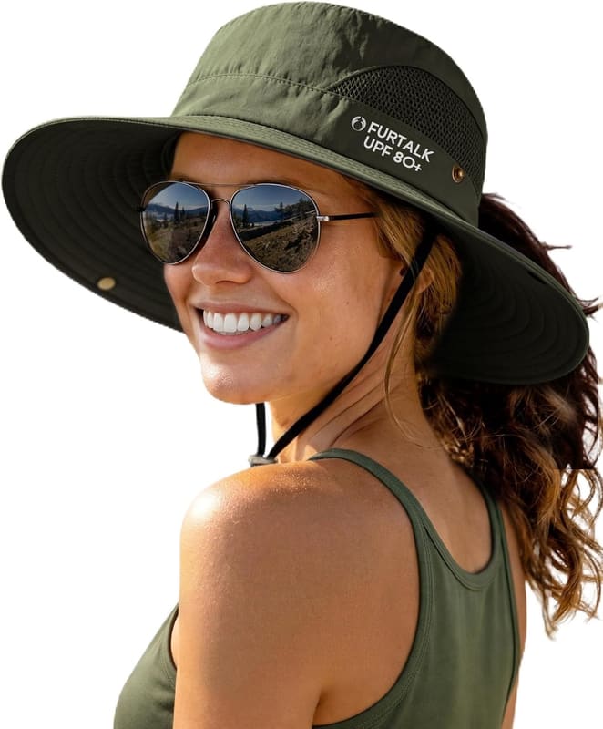 Ponytail hole bucket hat