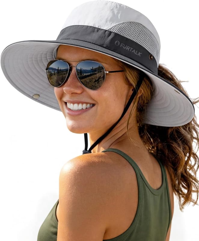Ponytail hole bucket hat
