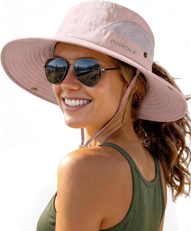 Ponytail hole bucket hat