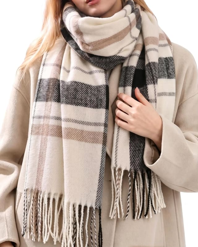Tassel plaid wrap