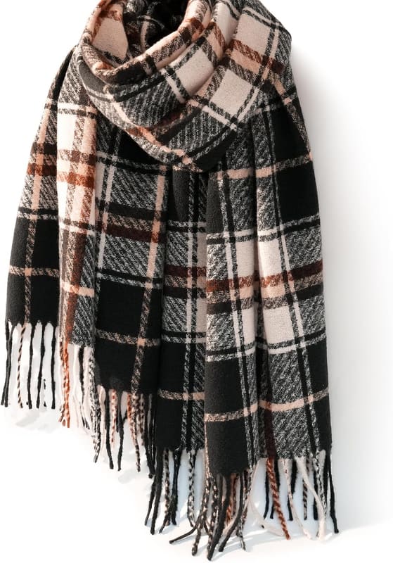 Tassel plaid wrap in blackwhite