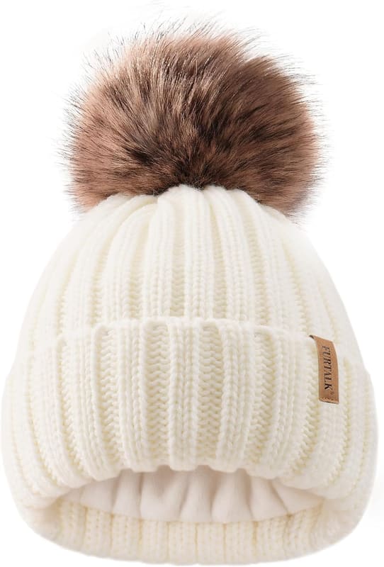 Toddler beanie in white