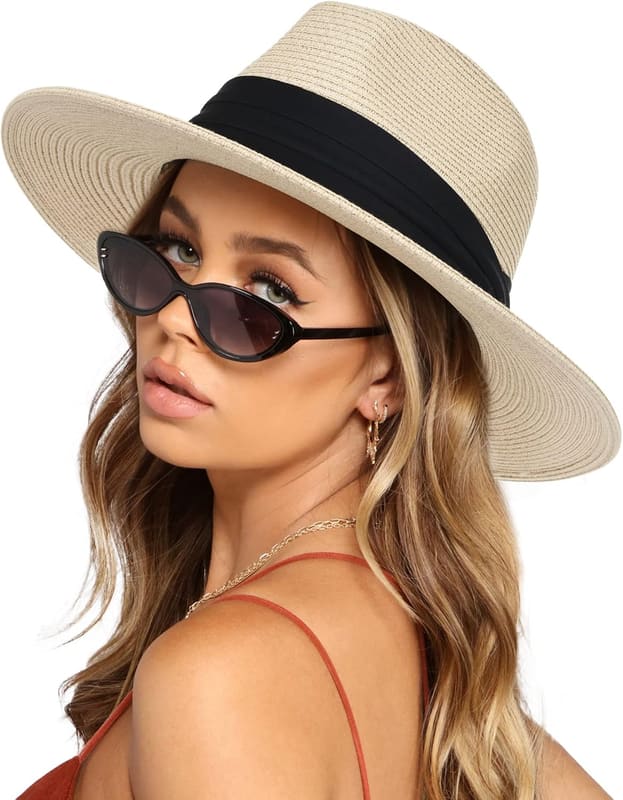 Wide brim straw panama