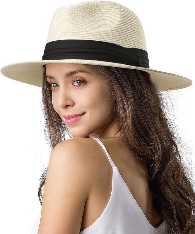 Wide brim straw panama