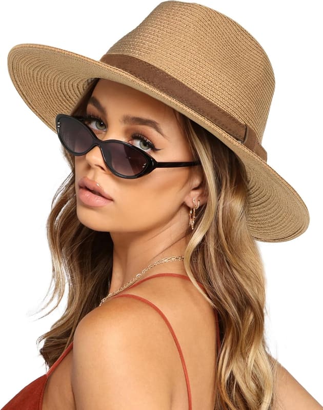 Wide brim straw panama